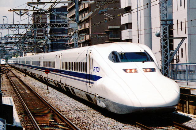 東海道新幹線７００系.jpg