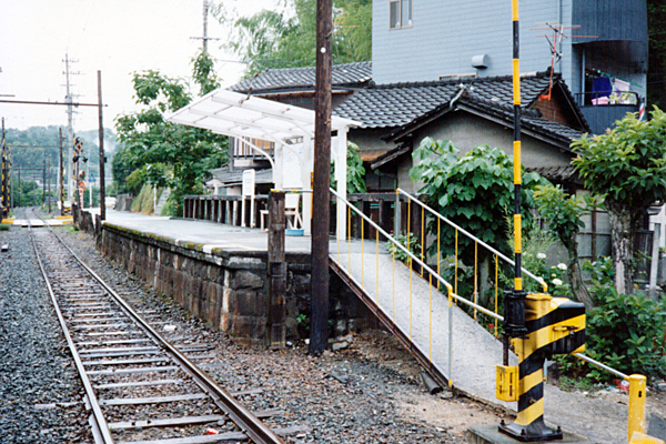 熊本電気鉄道０１－０２韓々坂 1993.jpg